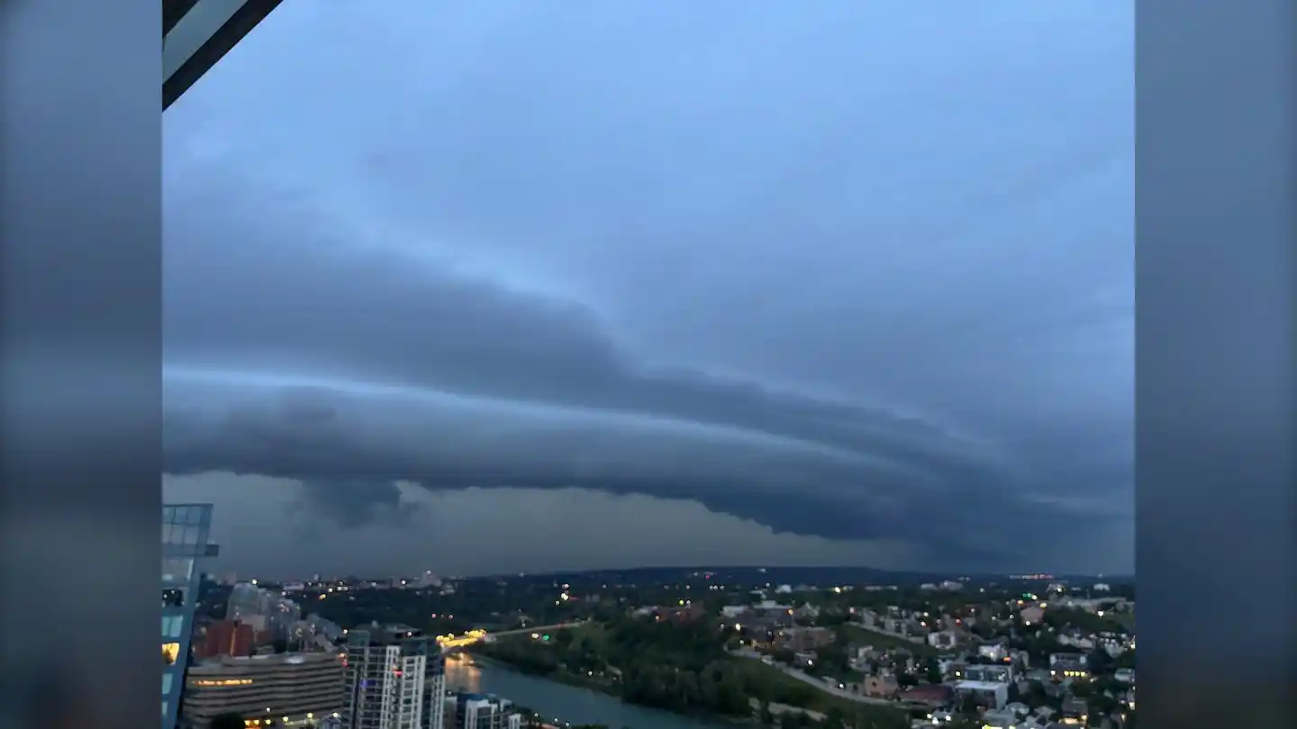 thunderstorm hit the Calgary area